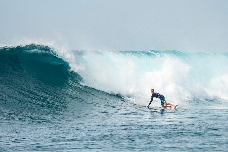 GLM_Surfing-With-TropicSurf-2